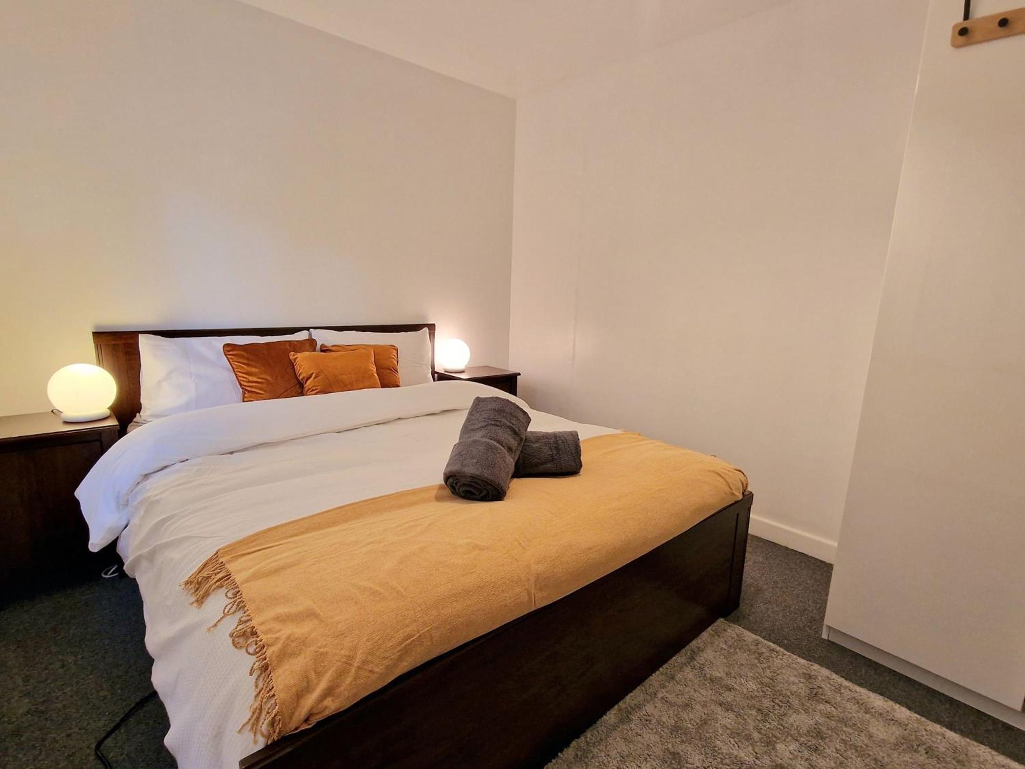 Millmead Apartment In Central Guildford With Parking ภายนอก รูปภาพ